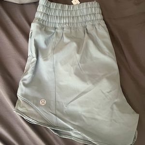Lululemon Hotty Hot HR 4”